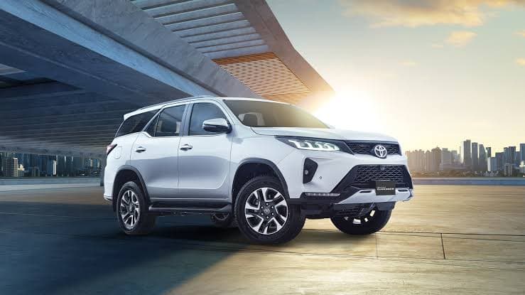 Toyota Fortuner SUV · 2025/2026 - 6 passengers, 4 luggage capacity. A high-riding SUV that handles the mountain road to Taif and the Ziyarat sites outside Madinah comfortably. Good for families travelling with children.